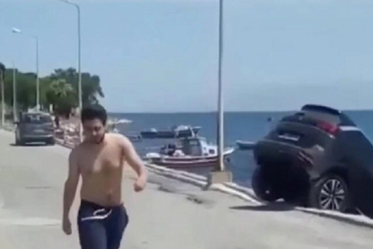Kiraladığı l&uuml;ks cipi denize attı