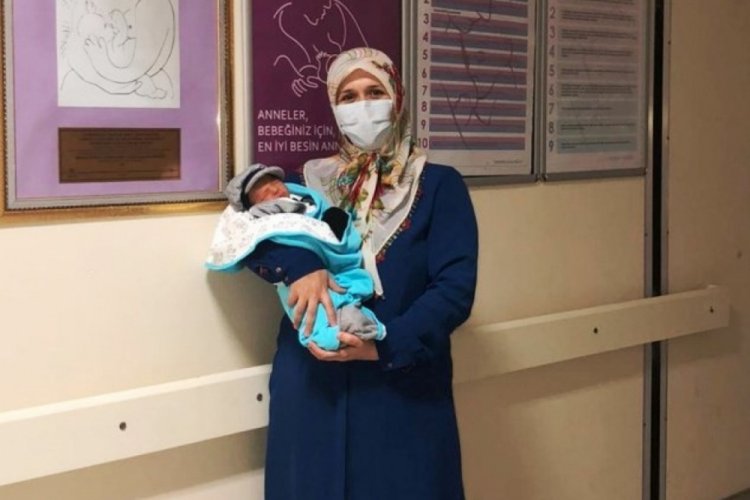Korona vir&uuml;s taşıyan anne doğum yaptı