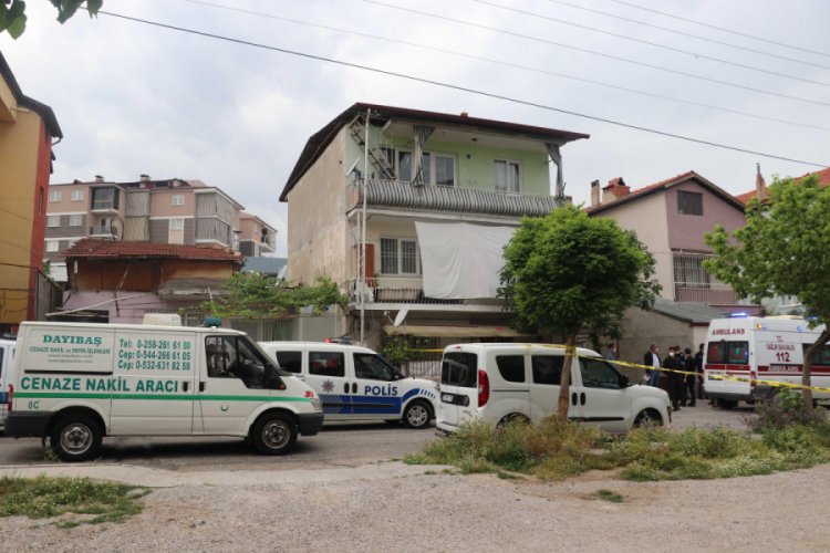 Apartmanın bah&ccedil;esinde &ouml;l&uuml; bulundu