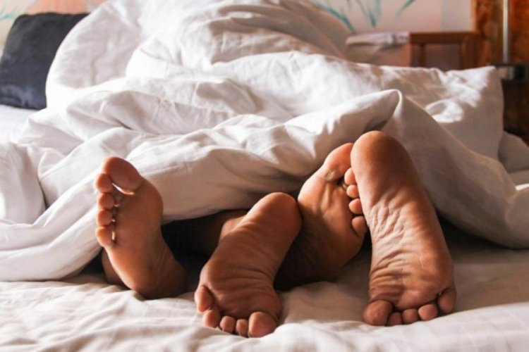 &Ccedil;inli bilim insanları: Corona cinsel yolla bulaşıyor