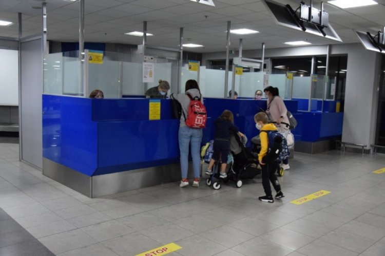 Ukrayna, 13 &uuml;lkeden 3 bine yakın vatandaşını tahliye etti
