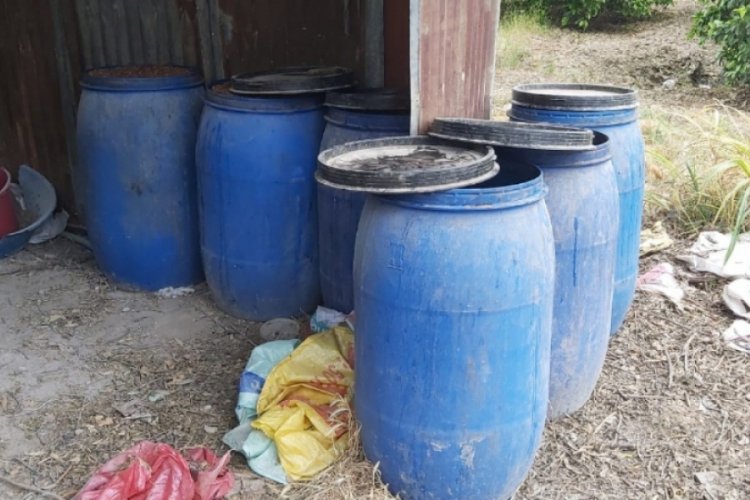 Adana'da ka&ccedil;ak i&ccedil;ki operasyonu