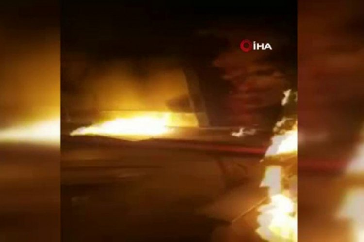 Irak'ta h&uuml;k&uuml;met karşıtı protestolar s&uuml;r&uuml;yor