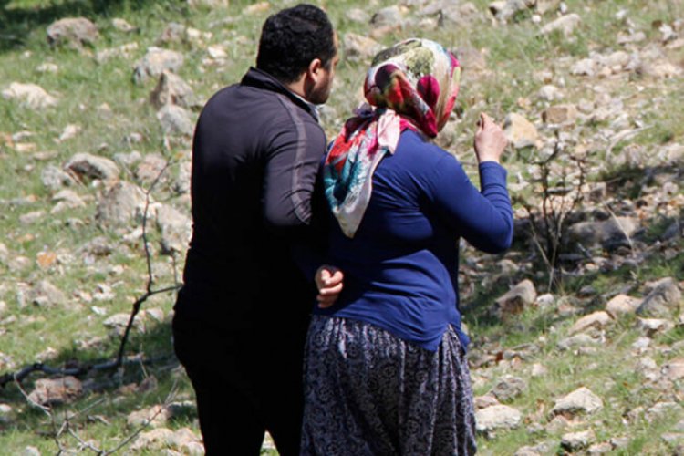 60 yaşındaki kadın ayı saldırısında &ouml;ld&uuml;