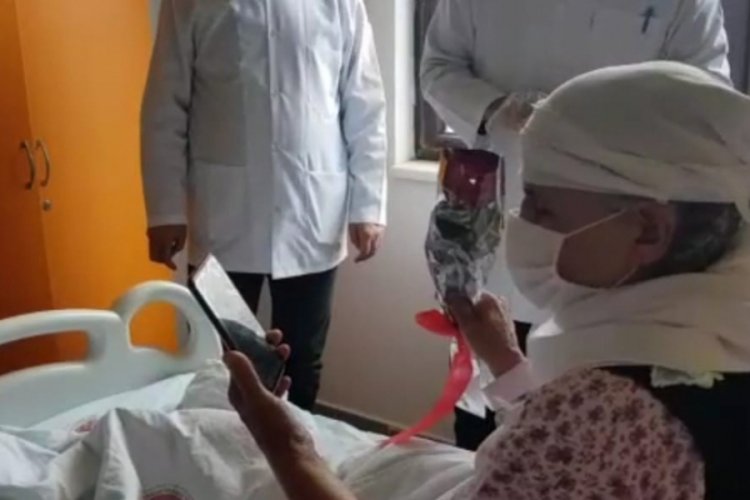 Korona v&uuml;ris tedavisi alan anneye moral