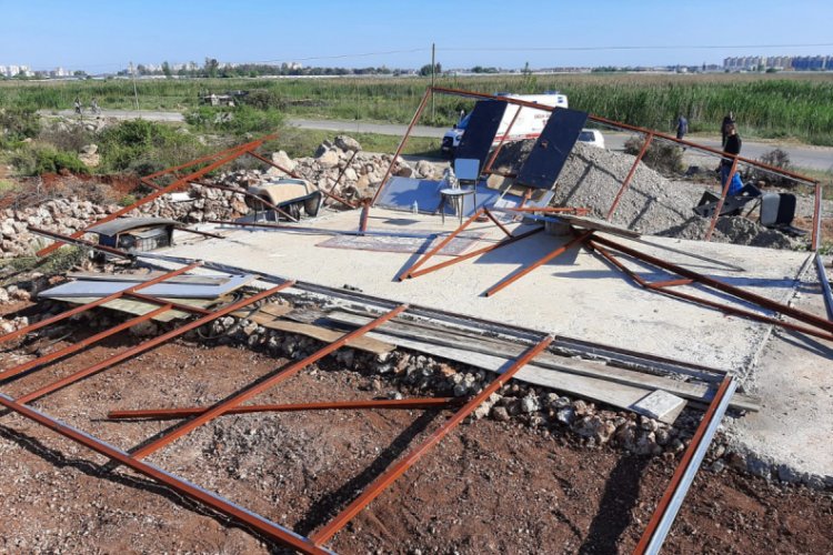 Antalya'da arazi tartışmasında demir &ccedil;ubukla yaralandı