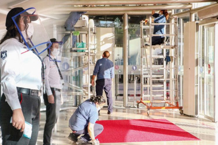 AVM'ler 50 g&uuml;n&uuml;n ardından bug&uuml;n a&ccedil;ılıyor