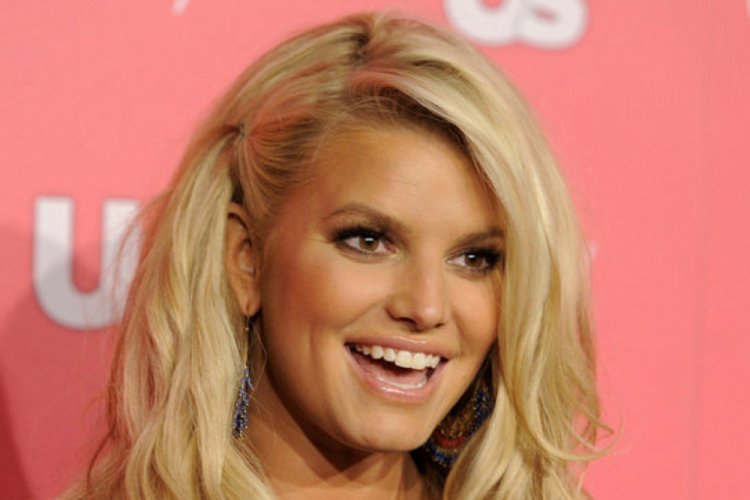 Jessica Simpson'dan koronavir&uuml;s paylaşımı