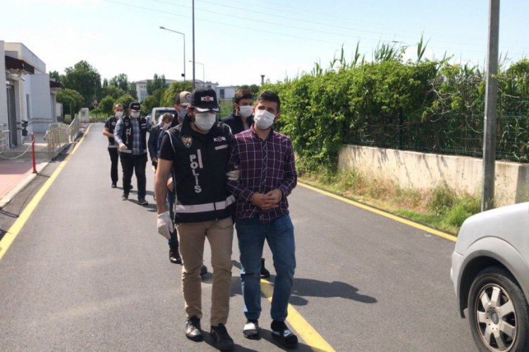 Adana'da ruhsatsız silah operasyonu