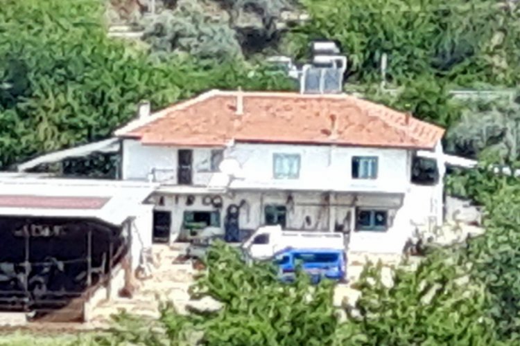 Pompalı t&uuml;fekle oynarken ablasını vurdu