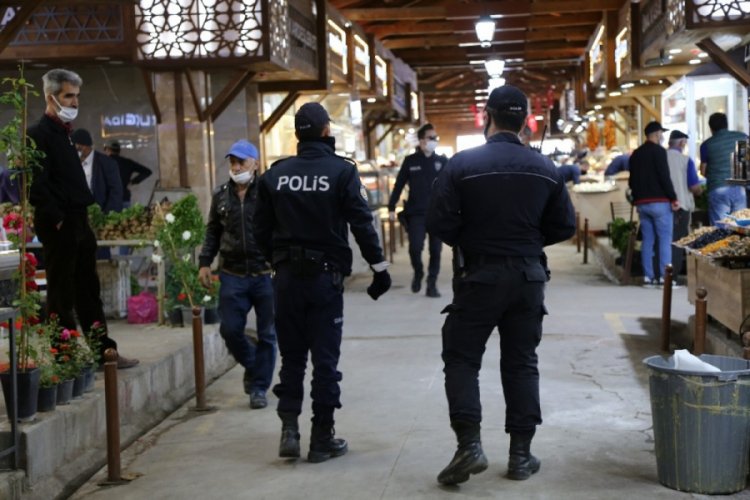92 yıllık kapalı &ccedil;arşı 44 g&uuml;n sonra a&ccedil;ıldı
