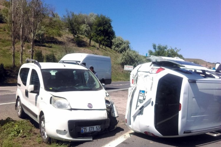 Diyarbakır'da trafik kazası: 2 yaralı