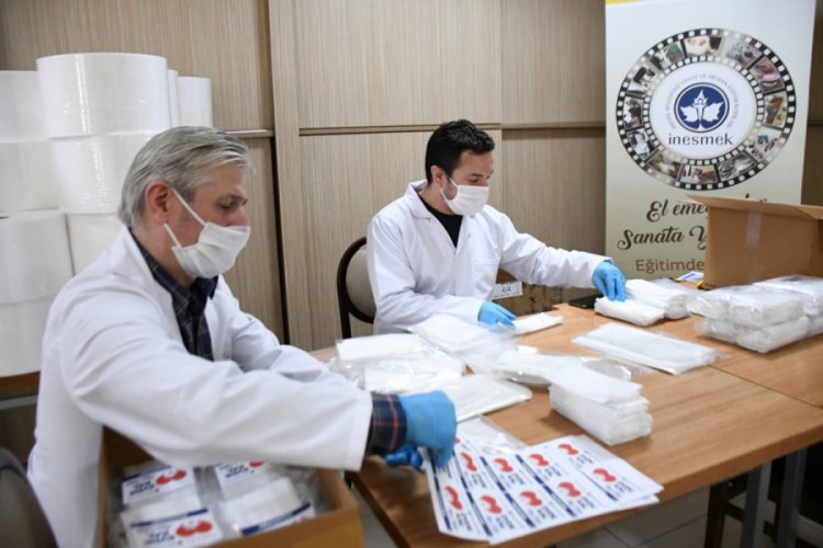 Bursa İneg&ouml;l Belediyesi &uuml;cretsiz maske temin noktaları oluşturdu