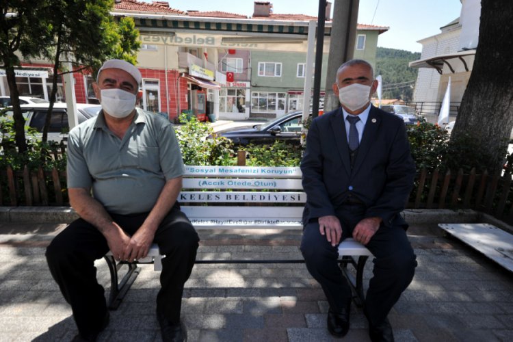 Bursa'da sosyal mesafeli banklara y&ouml;resel dilde mesaj