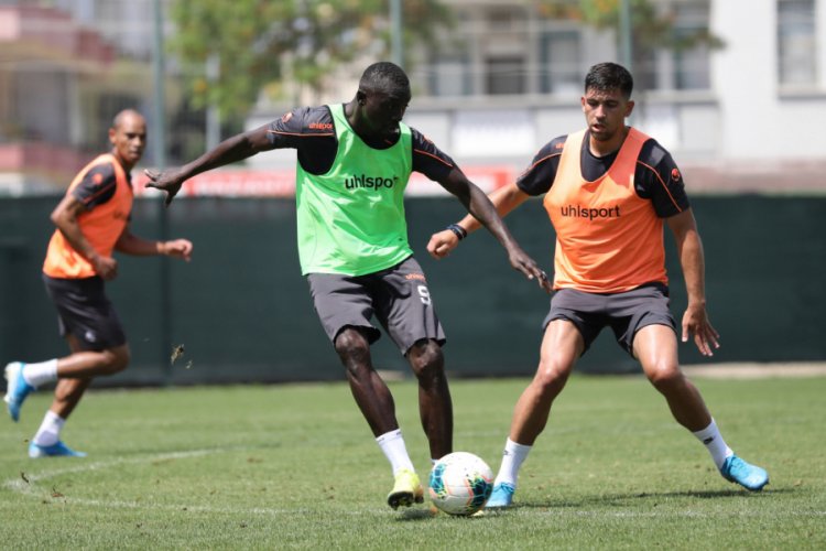Alanyaspor hazırlıklarını s&uuml;rd&uuml;rd&uuml;