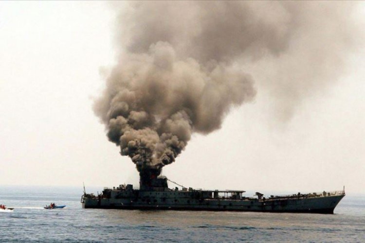 İran'da deniz tatbikatı kazasında &ouml;lenler i&ccedil;in cenaze t&ouml;reni d&uuml;zenlendi