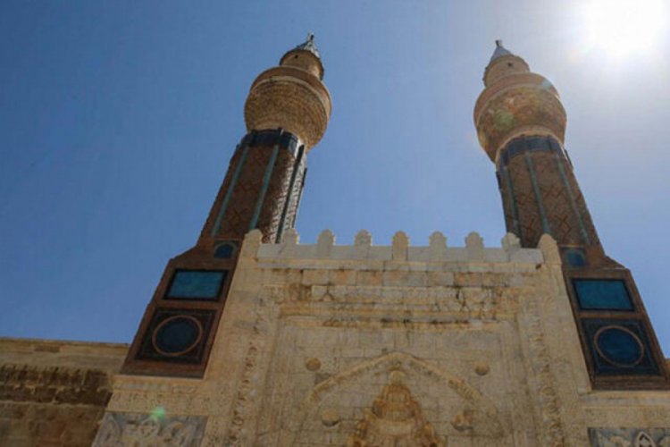 "Mavi medrese" hizmete girmeye hazırlanıyor