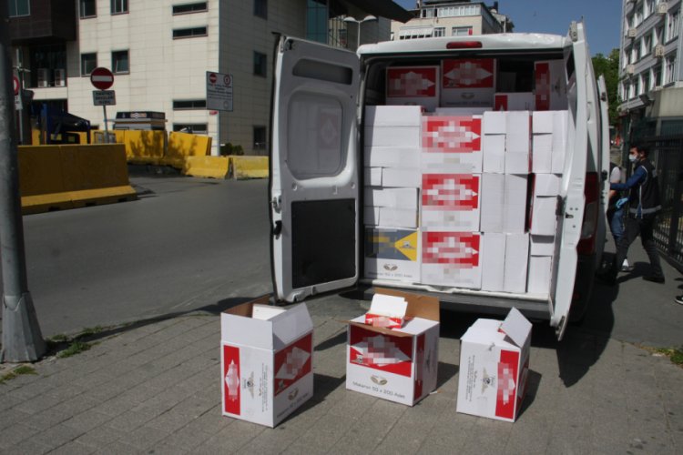 Ka&ccedil;ak sigara makaronları ele ge&ccedil;irildi: 3 g&ouml;zaltı