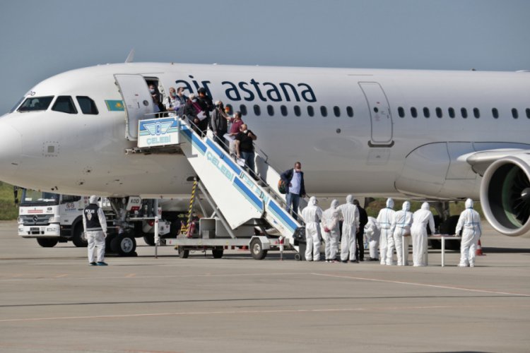Kazakistan'dan getirilen 220 T&uuml;rk vatandaşı, yurda yerleştirildi