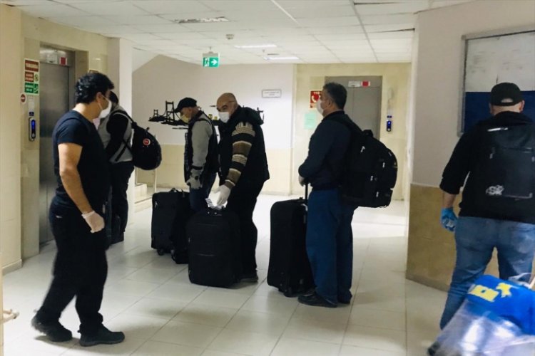 Kazakistan'dan gelen 72 T&uuml;rk vatandaşı Batman'da getirildi
