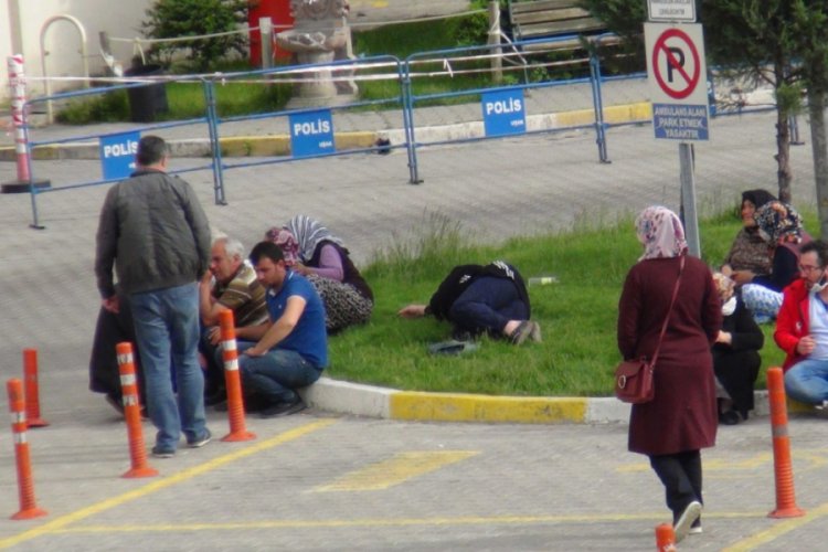 T&uuml;fek kazayla ateş alınca 15 yaşındaki &ccedil;ocuk &ouml;ld&uuml;