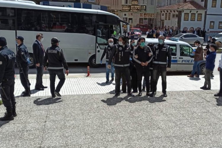 Su&ccedil; &ouml;rg&uuml;t&uuml;ne operasyon: 8 tutuklama