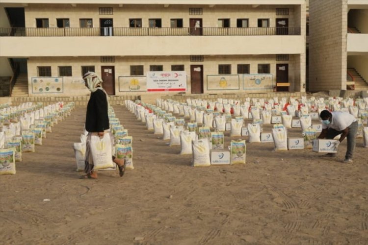 Kızılay, Yemen'de 3 bin 500 gıda kolisi dağıttı