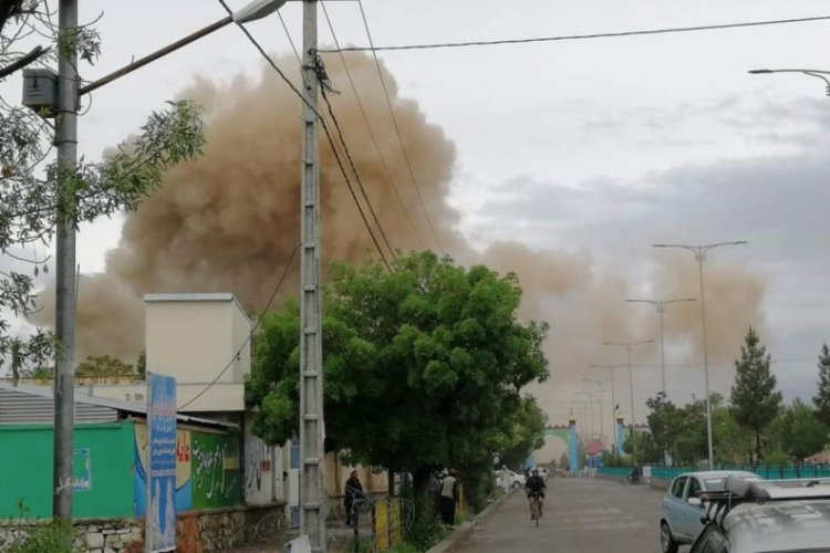 Afganistan'da bomba y&uuml;kl&uuml; ara&ccedil;la saldırı: 5 &ouml;l&uuml;