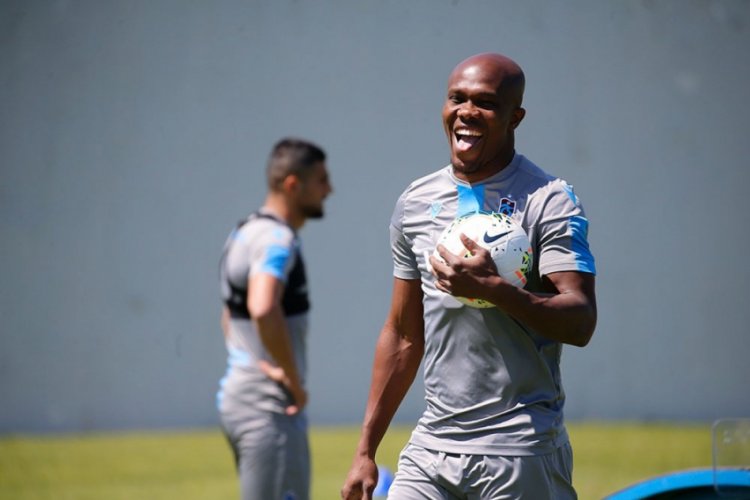 Nwakaeme futbola d&ouml;nmek i&ccedil;in sabırsızlanıyor