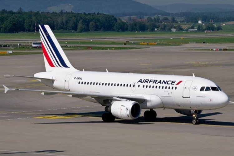 Senegal'den Air France'a Paris-Dakar u&ccedil;uşlarını habersiz a&ccedil;ma tepkisi