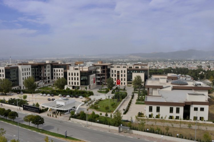 Bursa Teknik &Uuml;niversitesi'nden uzaktan eğitime tam destek