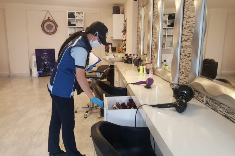 Bursa Karacabey'de kuaf&ouml;rler, berberler, g&uuml;zellik salonları denetlendi