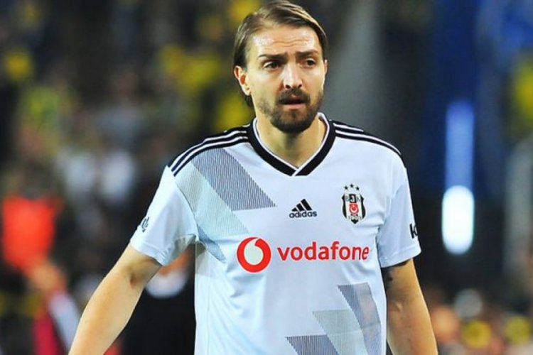 Caner Erkin corona vir&uuml;s&uuml; testinin sonucunu a&ccedil;ıkladı