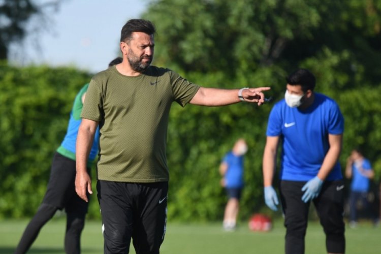 B&uuml;lent Uygun: "Uzun s&uuml;re yapılmayan antrenman sakatlık &ccedil;ıkartır"