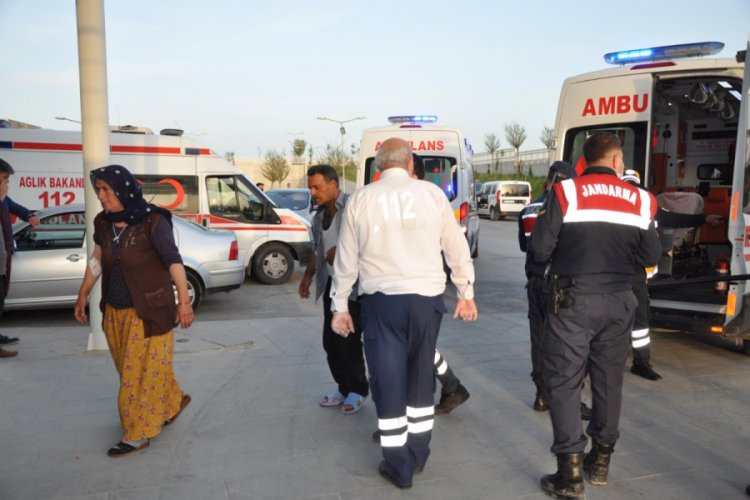 Tarım iş&ccedil;isi iki aile arasında silahlı kavga: 11 yaralı
