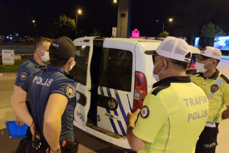 Bursa'da kısıtlamanın ardından ilk ceza kesildi: &Ccedil;ay i&ccedil;menin bedeli ağır oldu