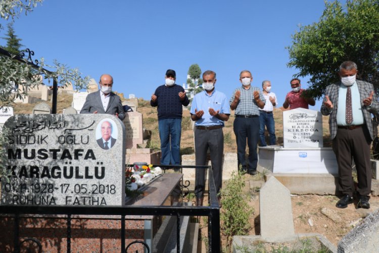 Mustafa Karag&uuml;ll&uuml;, &ouml;l&uuml;m&uuml;n&uuml;n 2. senesinde anıldı