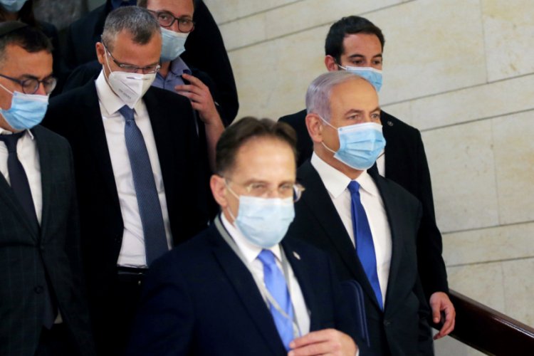Netanyahu-Gantz h&uuml;k&uuml;meti yemin etti