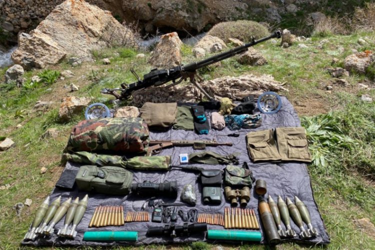 PKK'ya ait silah ve m&uuml;himmat ele ge&ccedil;irildi