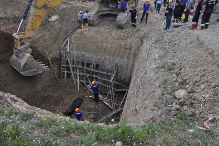 G&ouml;&ccedil;&uuml;k altında kalan iş&ccedil;i hayatını kaybetti