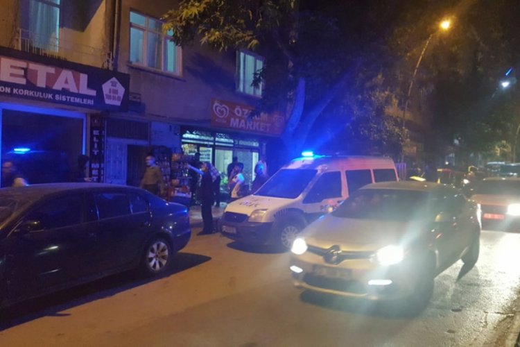 Bı&ccedil;akla tartışma sonucu 2 kişi hafif yaralı