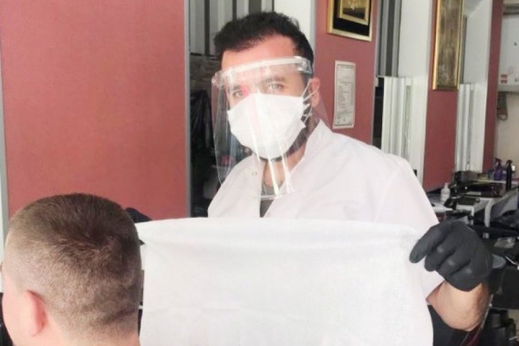 K&uuml;tahya'da berber ve kuaf&ouml;rleri denetleyen sağlık &ccedil;alışanı koronavir&uuml;se yakalandı