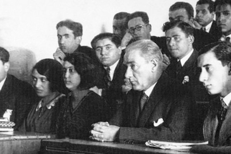 Sağlık Bakanı Koca'dan 19 Mayıs mesajı