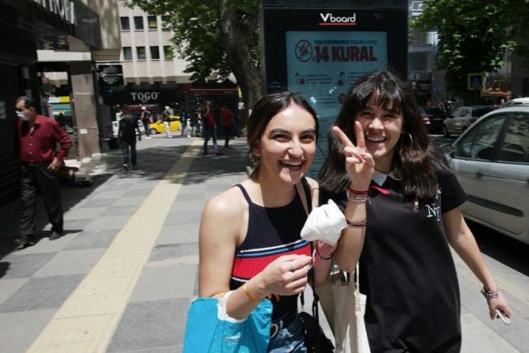 DS&Ouml;: Avrupalı gen&ccedil;lerin zihinsel sağlığı k&ouml;t&uuml;ye gidiyor