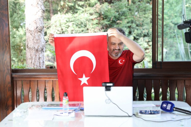 Bursa B&uuml;y&uuml;kşehir Belediye Başkanı Aktaş milli sporcularla buluştu