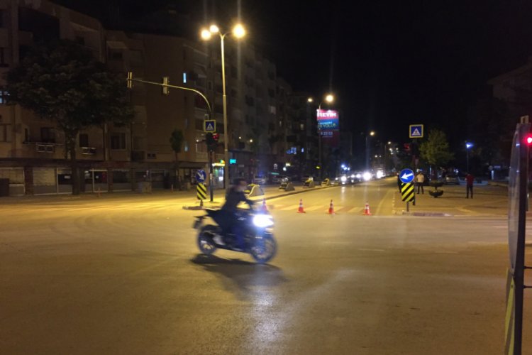Bursa'da kısıtlama sona erdi, vatandaş sokağa koştu