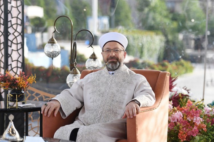 Erbaş: "29 Mayıs'ta camilerimize kavuşacağız, hasret ve &ouml;zlem bitecek"