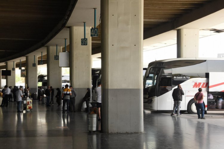Otob&uuml;sle eşya taşımada 'ka&ccedil;ak kargocu' iddiası