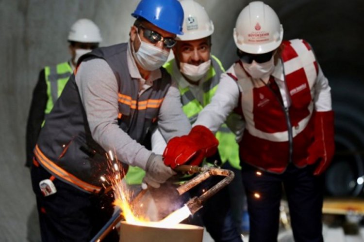 İstanbul'da Atak&ouml;y-İkitelli metro hattı birleştirildi