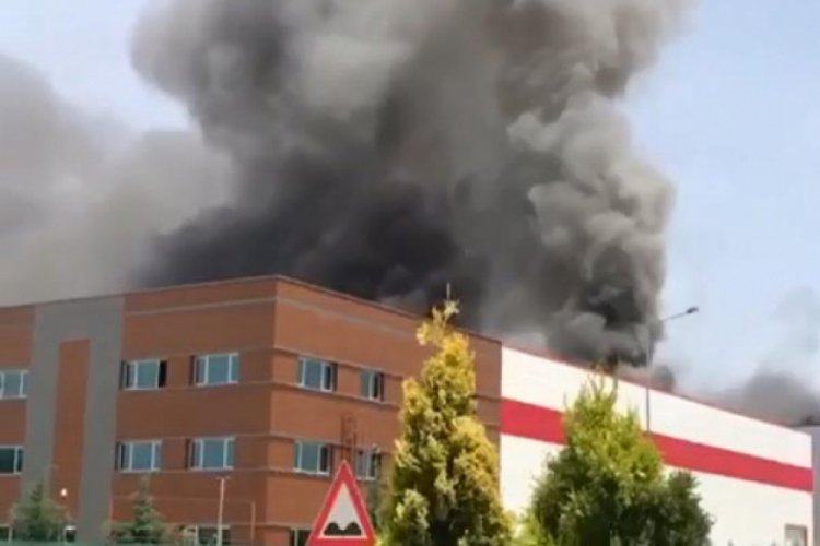 Tıbbi ekipman fabrikasında yangın